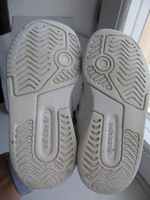 Кроссовки ботинки Adidas адидас