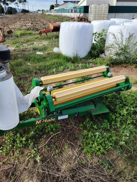 Plastificadora de fardos pequenos