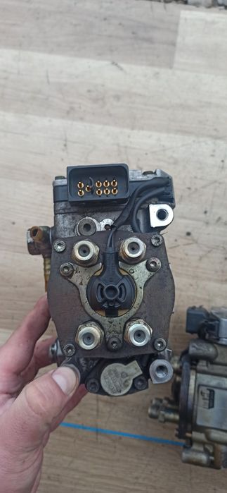 Паливна апаратура BMW 320 2.0 D E46 ТНВД 0470504005