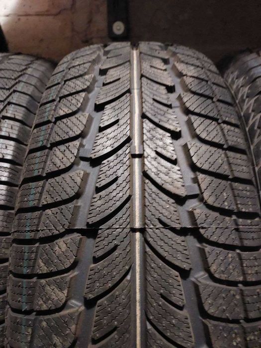 Шини НОВІ 225/60 R17 комплект зима Powertrack 8.5мм 2023 рік