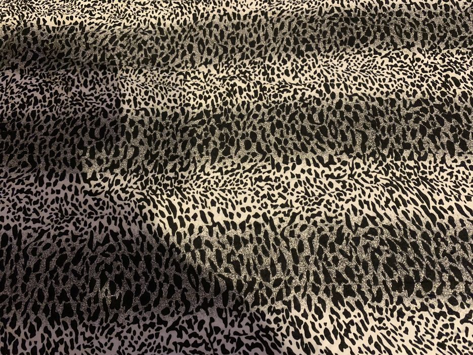 Szal 138 x95. Panterka