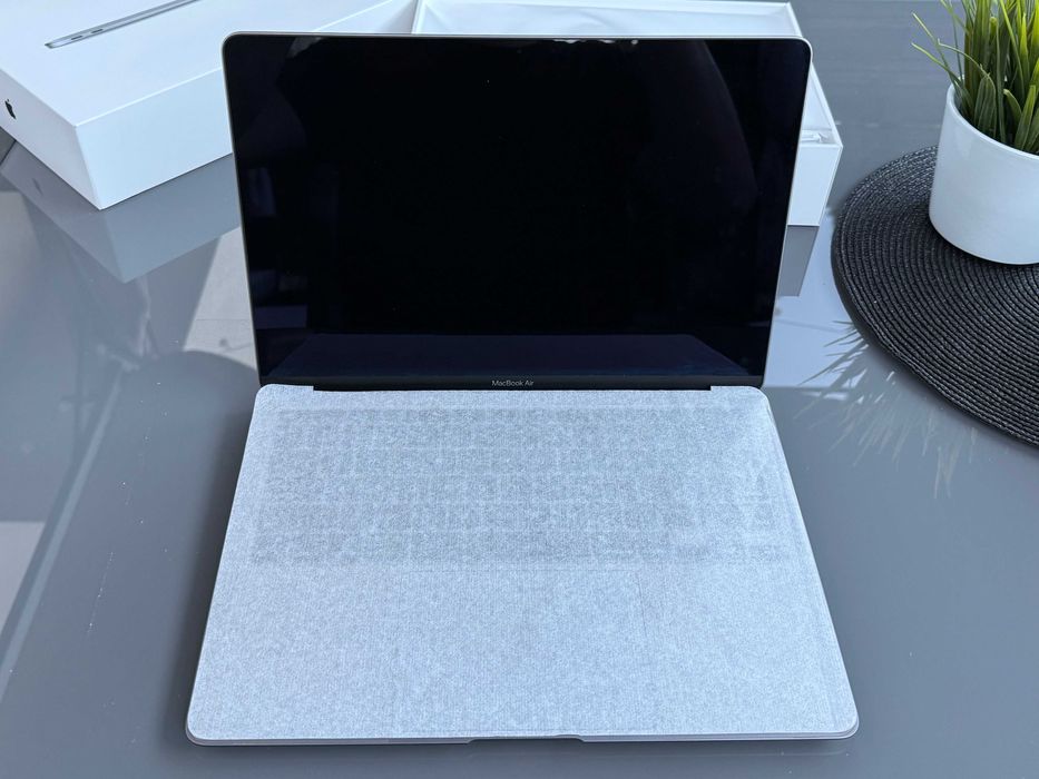 MacBook Air 13 M1 model A2337