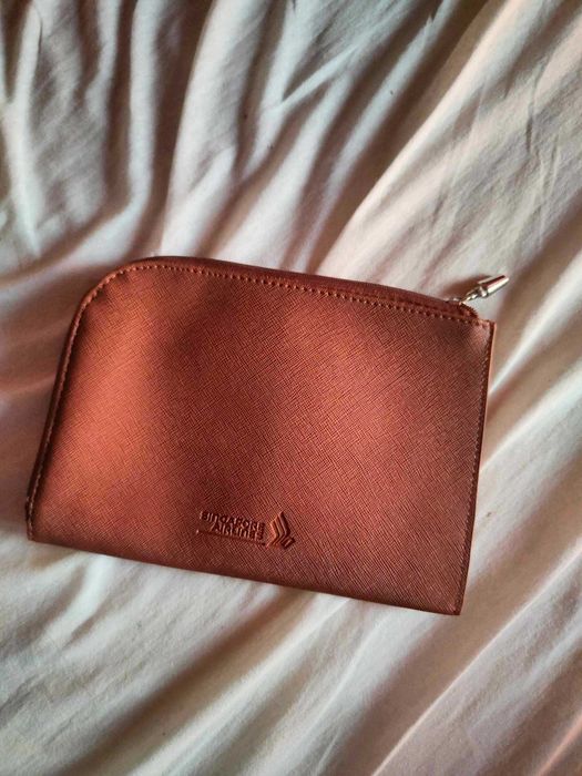 Kosmetyczka Penhaligon's brązowa