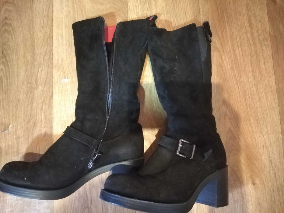 Стильні зимні сапоги