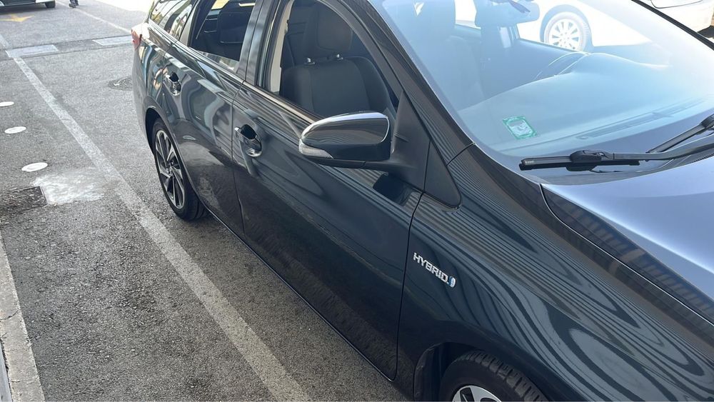 Toyota Auris Touring Sports 1.8 HSD Comfort + P. Sport