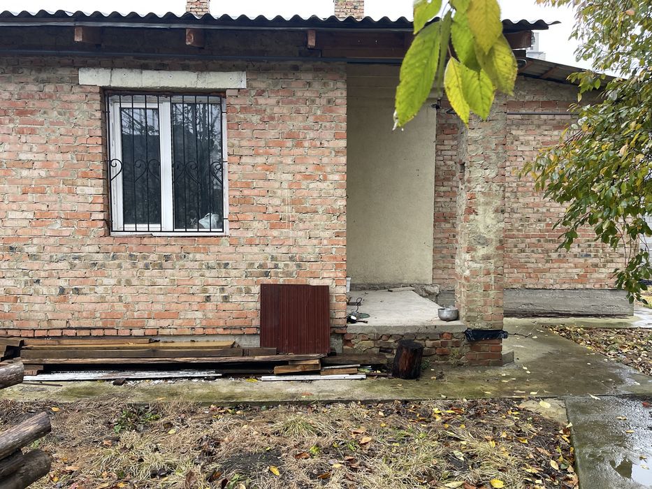 Частина будинку по В. Червонія