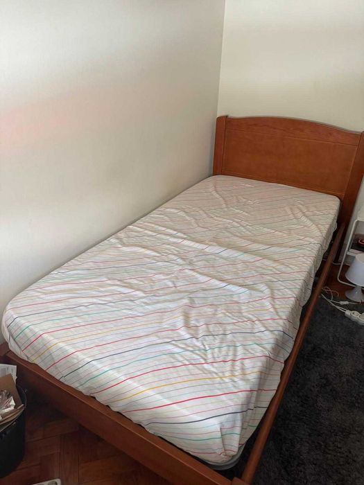 Venda Cama+Colchão +Sofa cama+Movel TV+Movel prateleiras