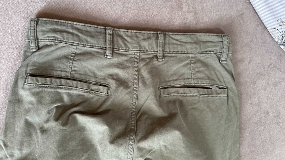 Męskie spodnie cargo, bojówki Uniqlo, r S (W27-30)-super stan