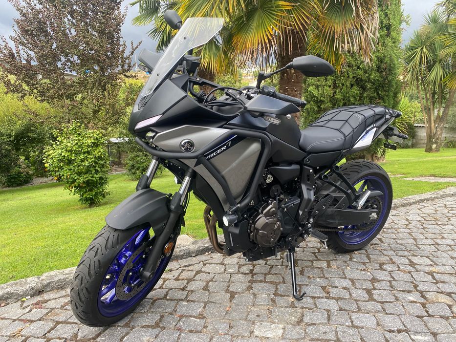 Moto YAMAHA tracer 7