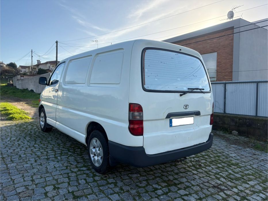 Toyota hiace 2.4
