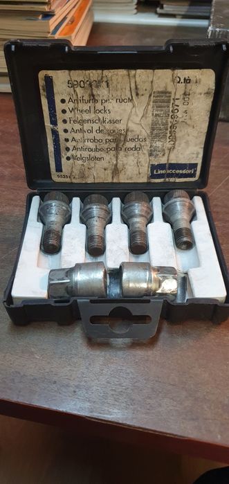 Pernos de segurança para jantes