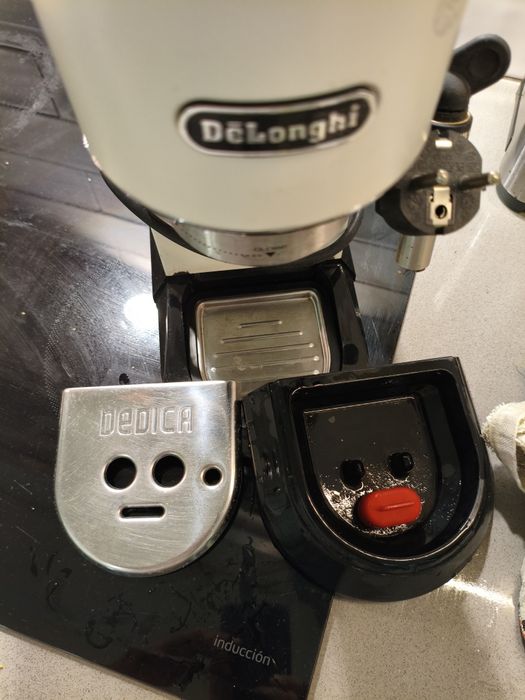 Maquina de café  Espresso DeLonghi Dedica