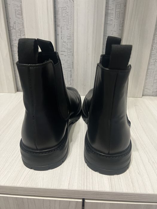 Чоловічі  взуття  42 розмір H&D