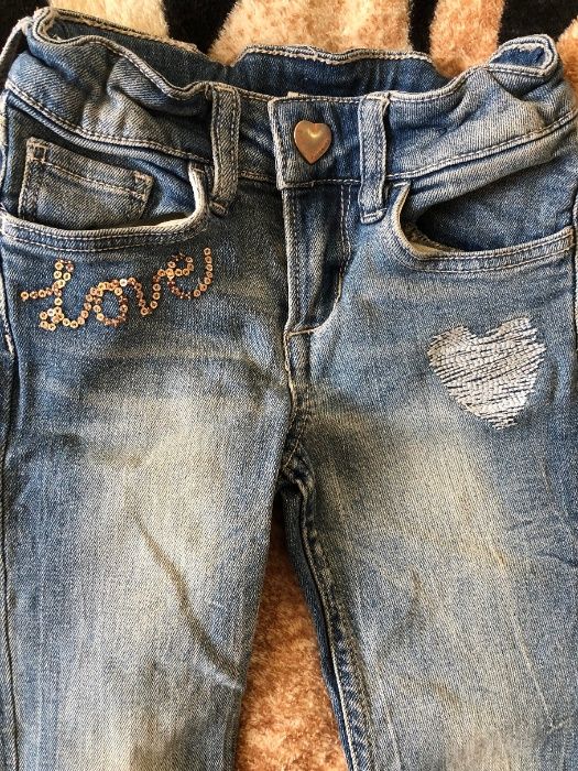 Продам стильные джинсы фирмы hm размер 1.5-2 года 92см 200 грн.