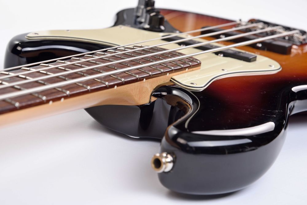 Fender American Deluxe Jazz Bass - gitara basowa