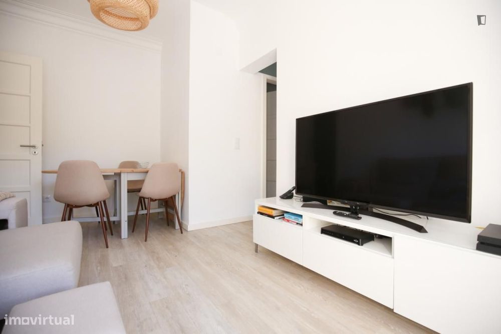 Apartamento com 1 quartos - localizado em Rato Lisbon