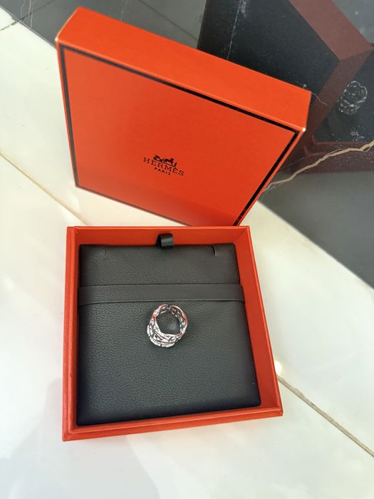 Hermes колечко.