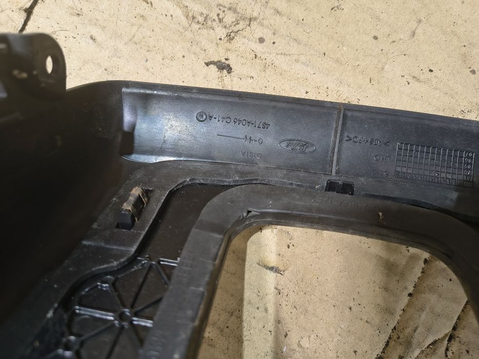 Osłona ramka lewarka Ford Mondeo MK3 przełącznik podgrzewania foteli