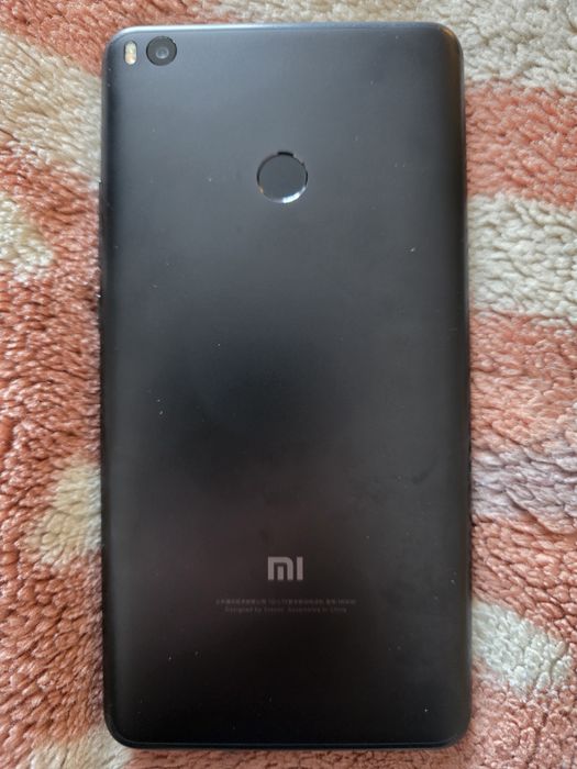 Mi max 2 4/64 в доброму стані