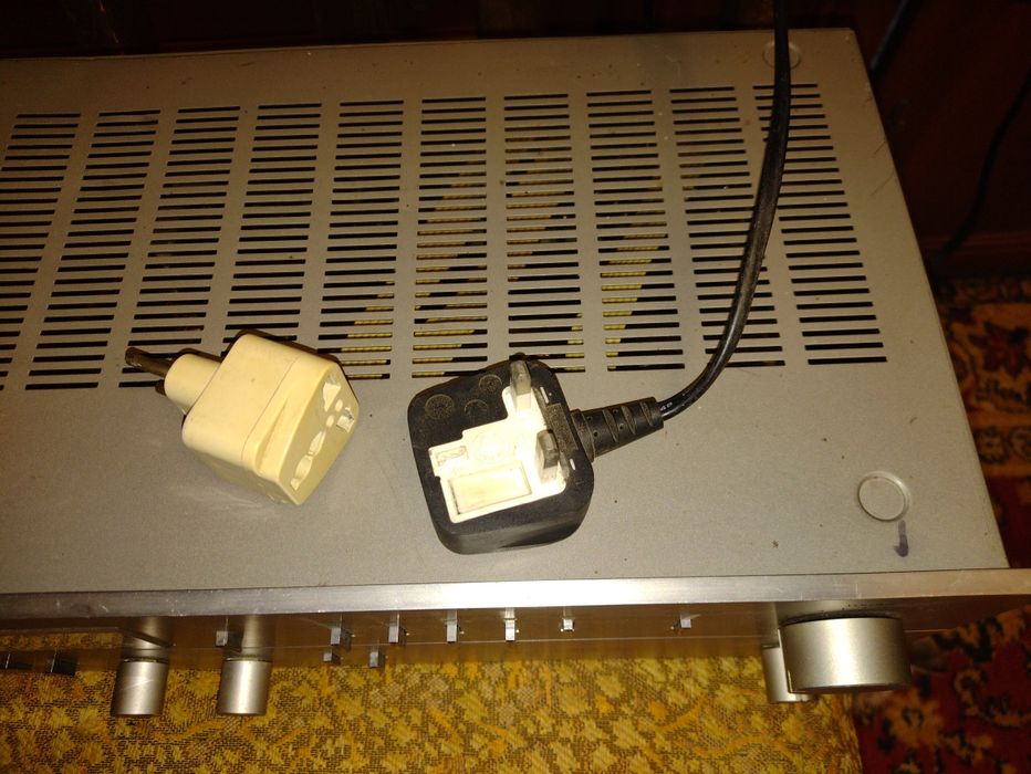 Продам японский усилитель Митсубиси DA-U630.