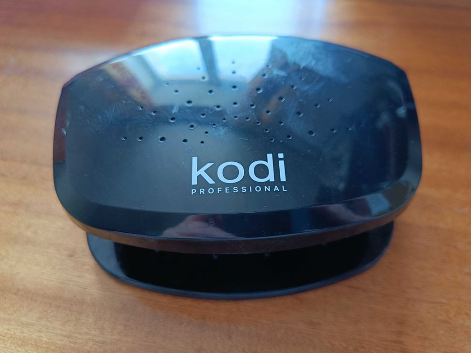 УФ LED-лампа  для манікюру від Kodi professional