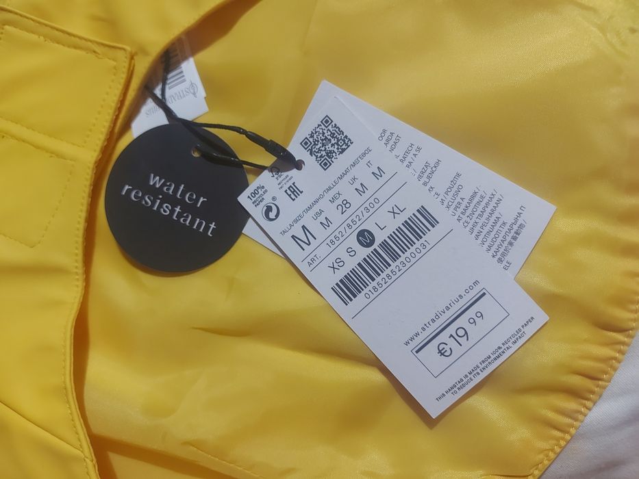 Capa resistente à chuva para animal doméstico