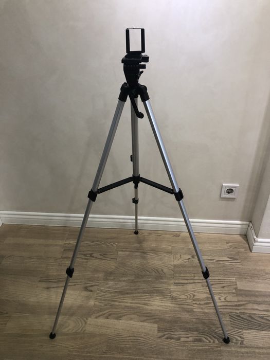 Тринога для фото, телкфона, камеры