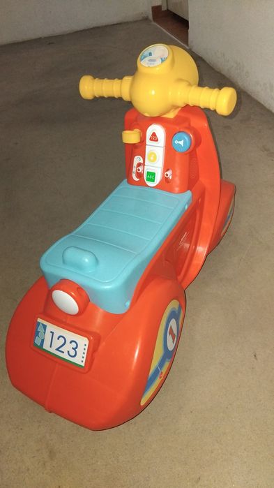 Mota Vespa para criança