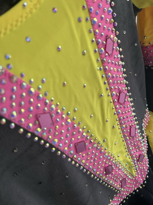 Платье для выступлений. Костюм для фигурного катания.