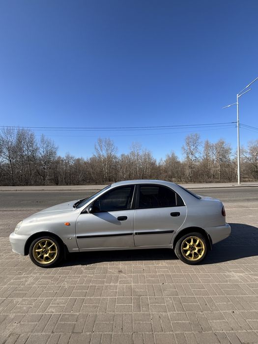 Продам авто lanos 1.6 SX поляк