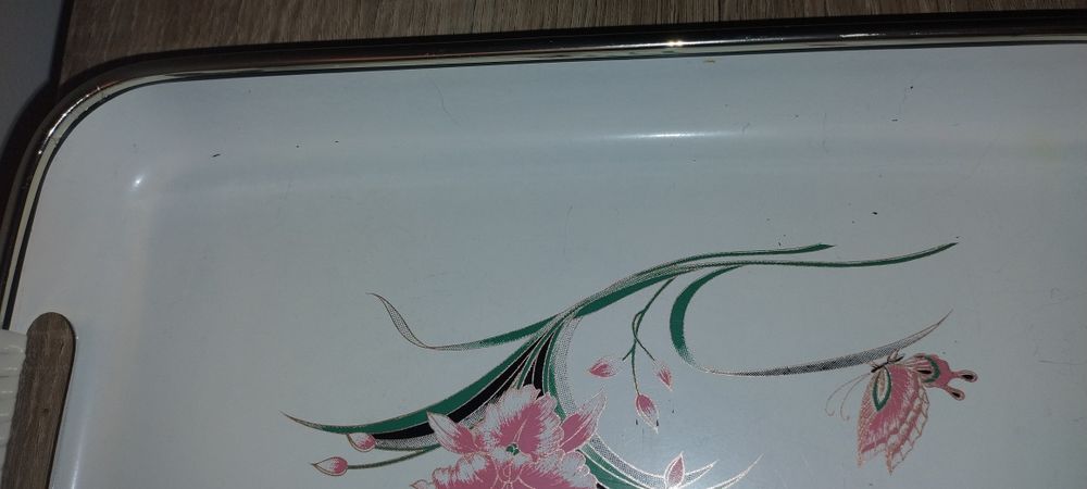 Niewielka taca, stabilna