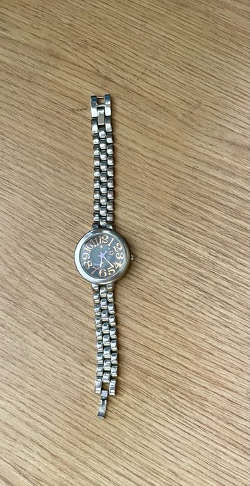 Zegarek damski na reke