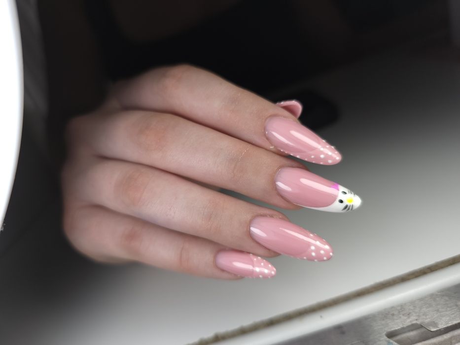 Paznokcie manicure hybryda przedłużanie
