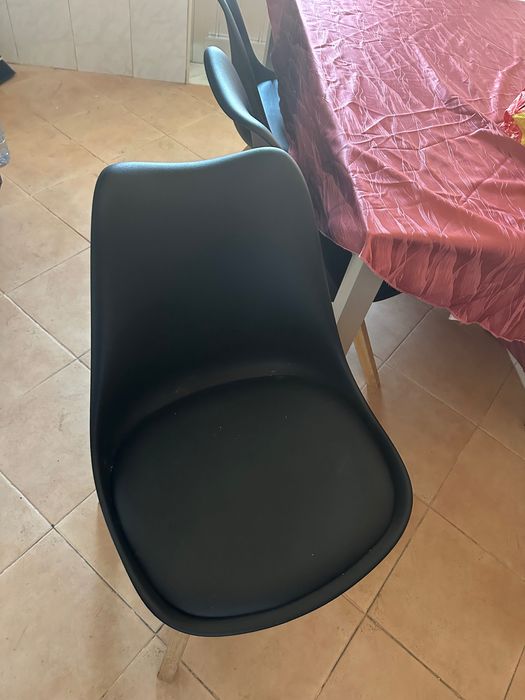 4 Cadeiras refeição