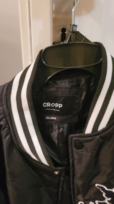 Kurtka typu varsity / bomber CROPP – rozmiar XXL