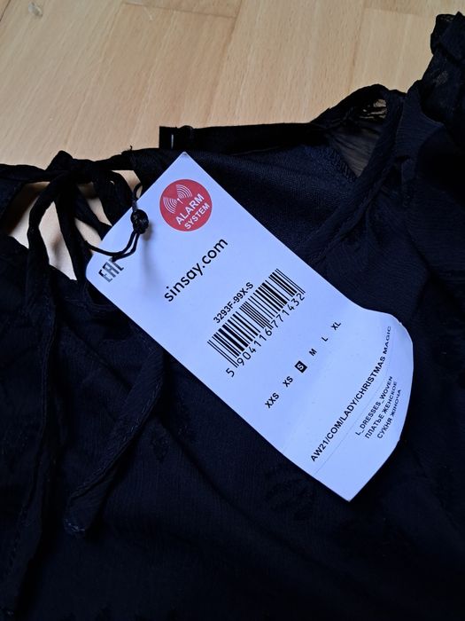 Nowa sukienka Sinsay rozmiar S