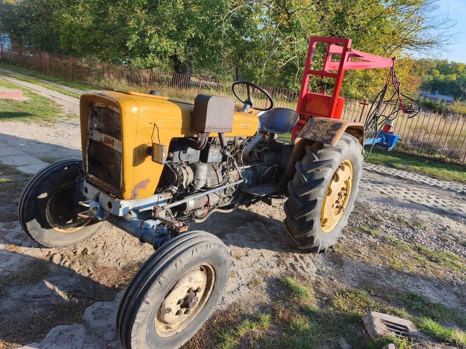 Sprzedam ciągnik Massey Ferguson  235 3p sadowniczy  Hurliman  60Hp