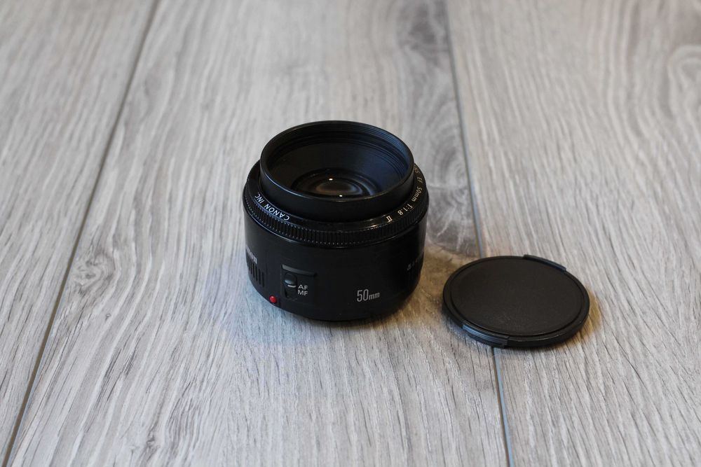 Обʼєктив Canon EF 50mm 1.8