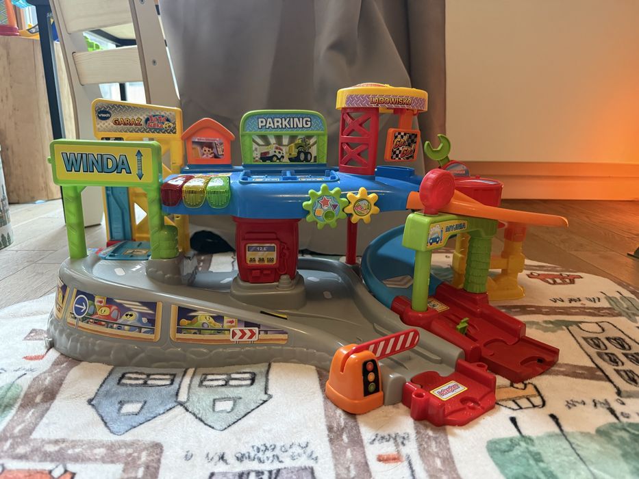 Garaz parking tut tut autka VTech