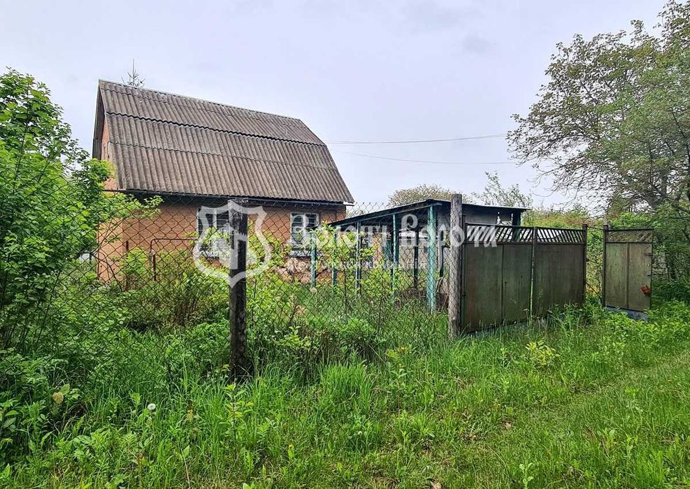 Будинок, 1 поверх. Житловий стан. Ділянка — 6 соток. Фастівський район
