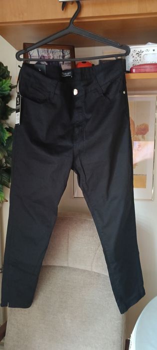 Damskie spodnie cygaretki