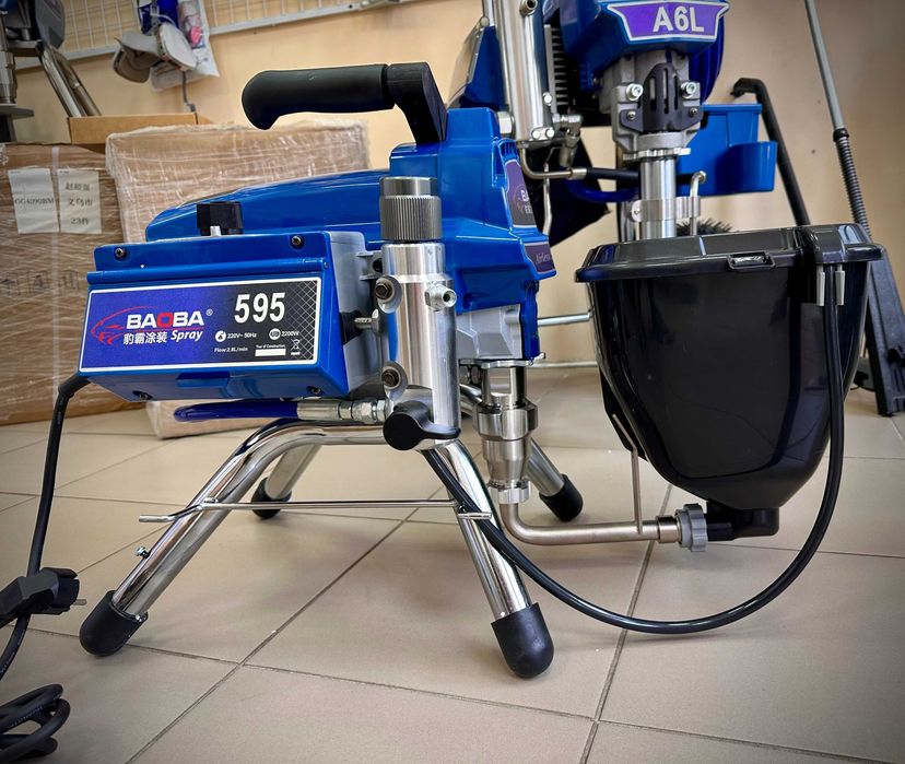 Бак, бункер, контейнер для фарби шпаклівки для фарбувальних апаратів