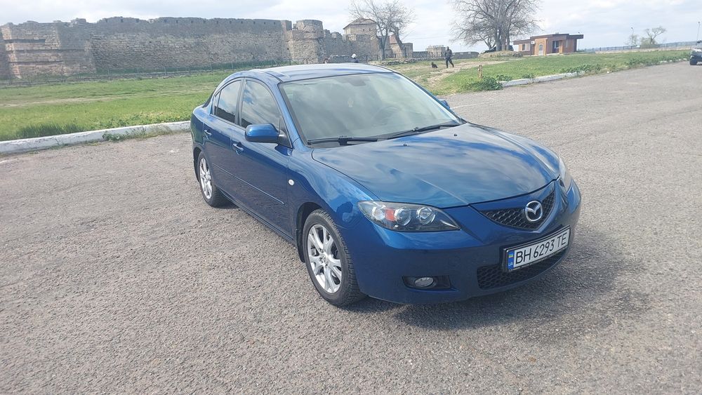 Продам автомобіль Mazda 3