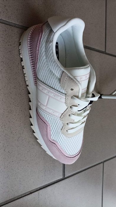 Tommy Hilfiger sneakersy