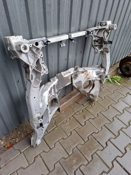 Підрамник задній привід bmw f10 f11 f01 f02 підрамник передній бмв ф10