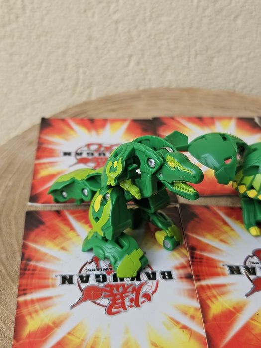 Bakugan Ventus Collection Lot Trox Ultra, Harperion & Dragonoid