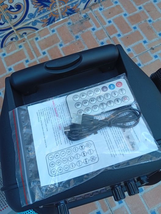 Coluna de som Bluetooth portátil com microfone sem fio - Novas