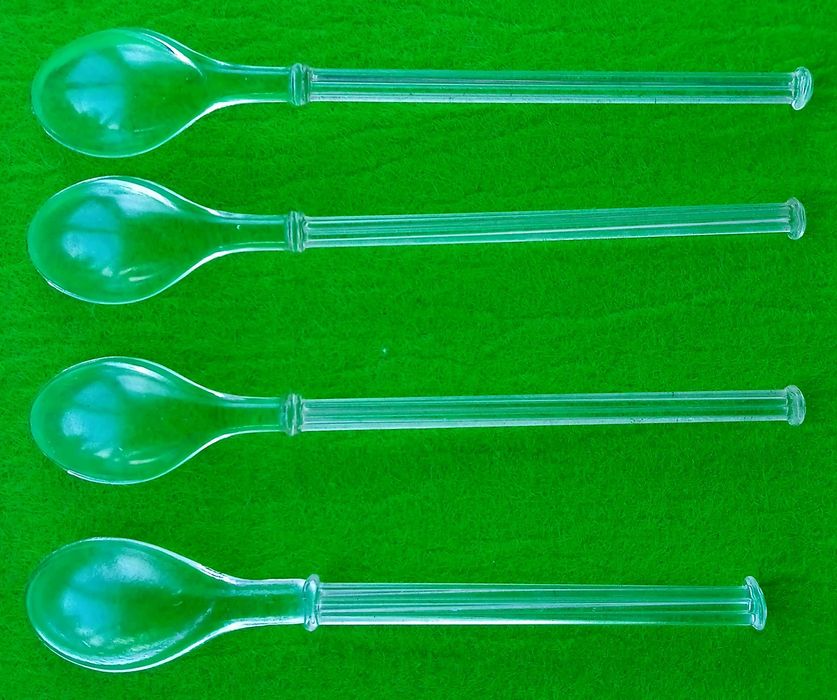Antigos Talheres para Salada em Vidro