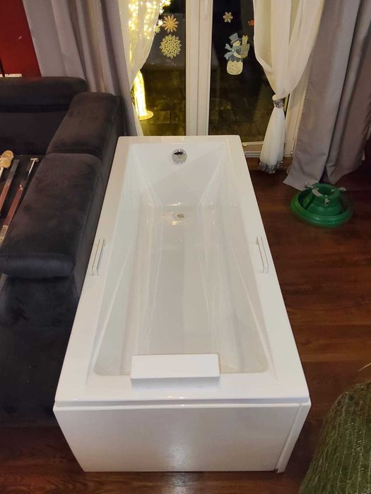 Wanna 160x70cm. z parawanem