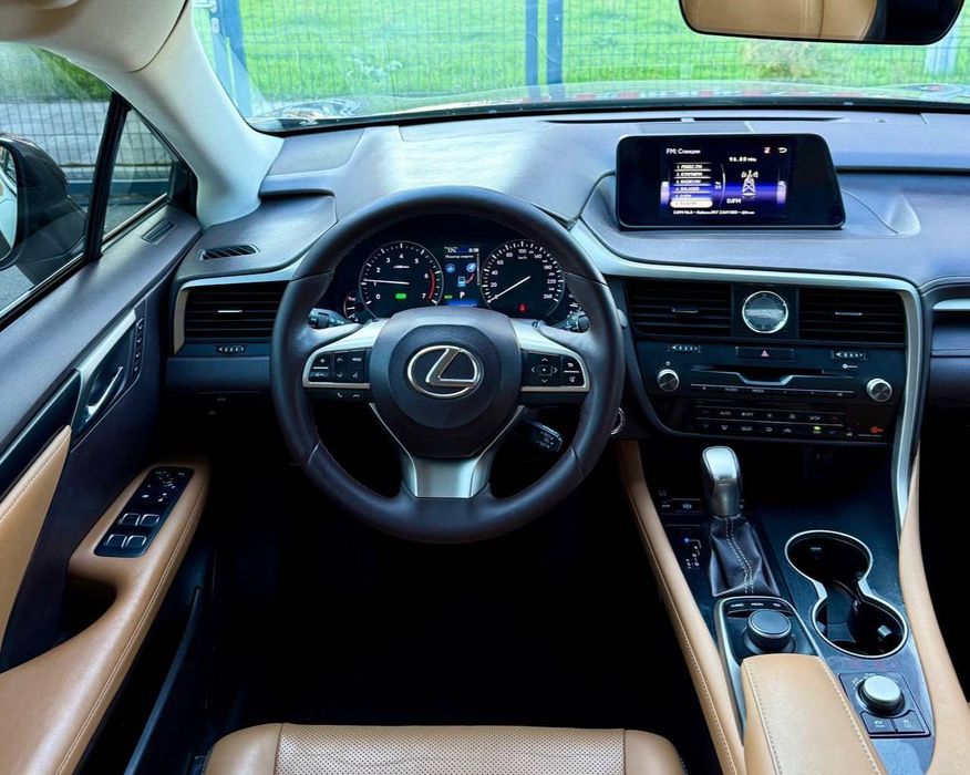 Lexus RX 450h official